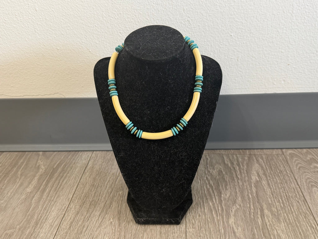 1982 Turquoise & Cream Bead Necklace