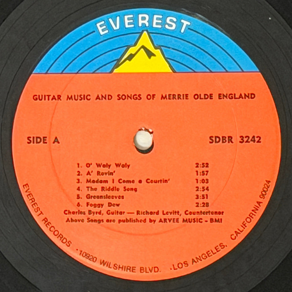 Vinyl record label with Everest branding and text about guitar music.