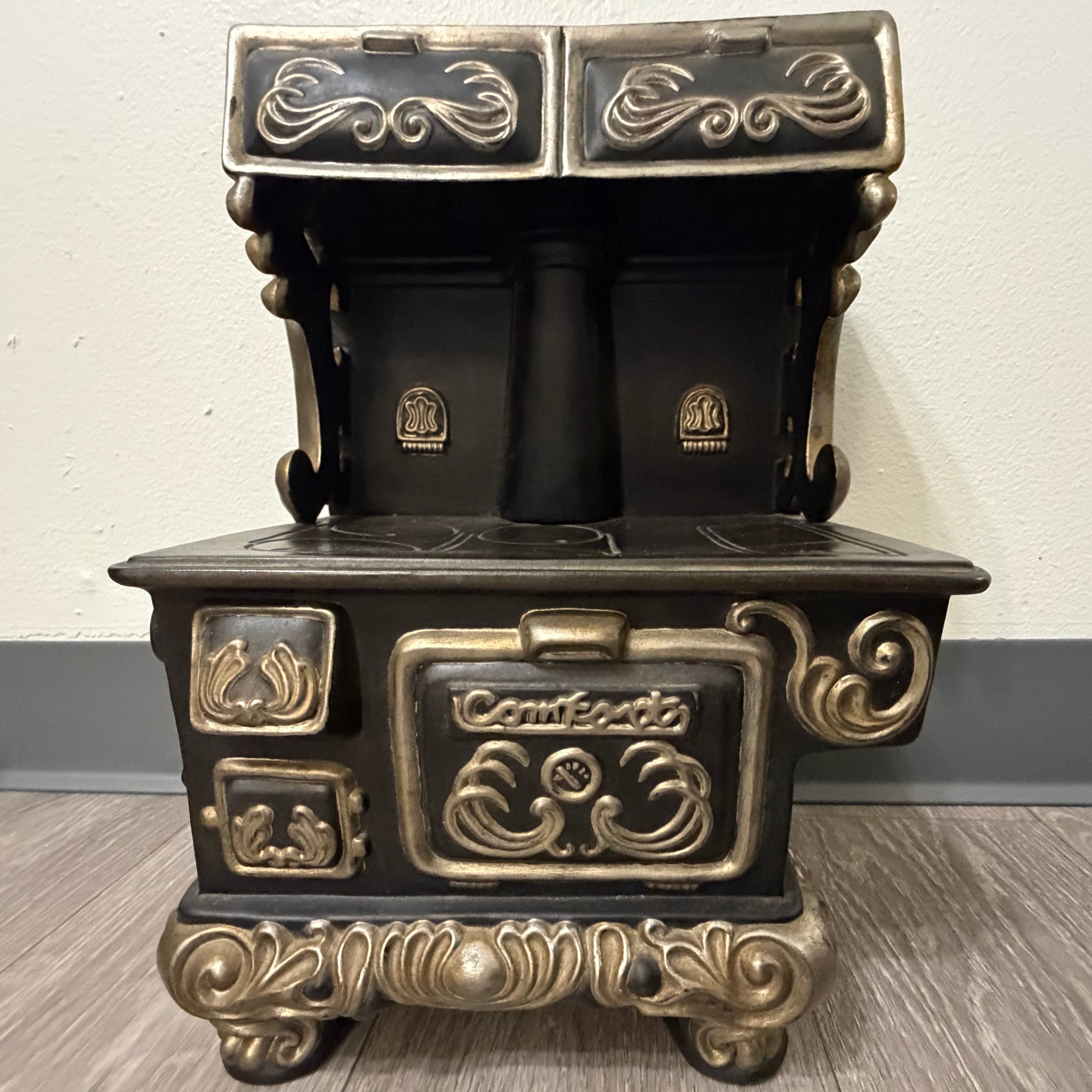 Vintage Arnel's Ceramic "Comfort" Stove