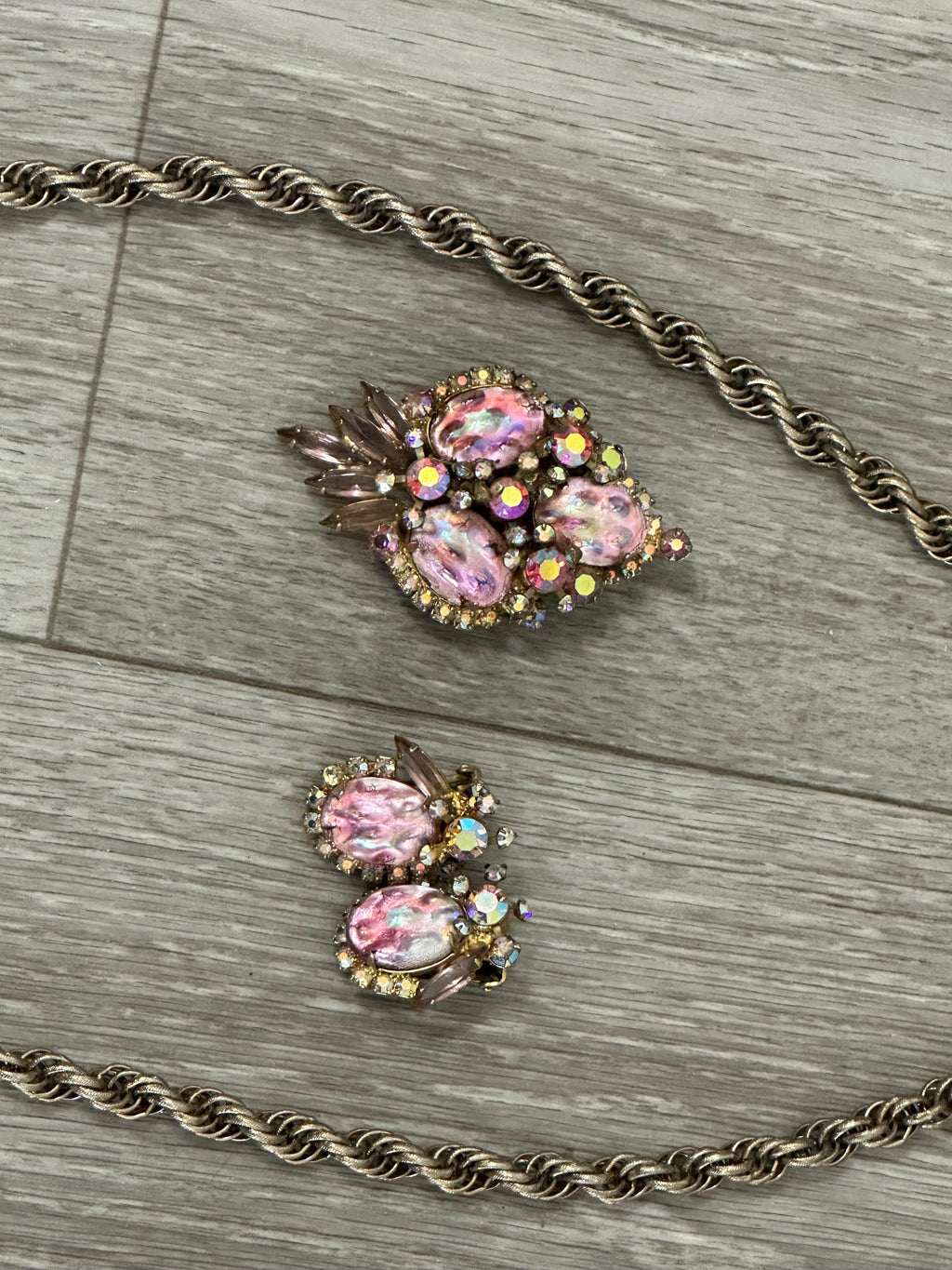 Juliana D&E Opal Cabochon Jewelry Set: 1960s Pendant Brooch and Earrings
