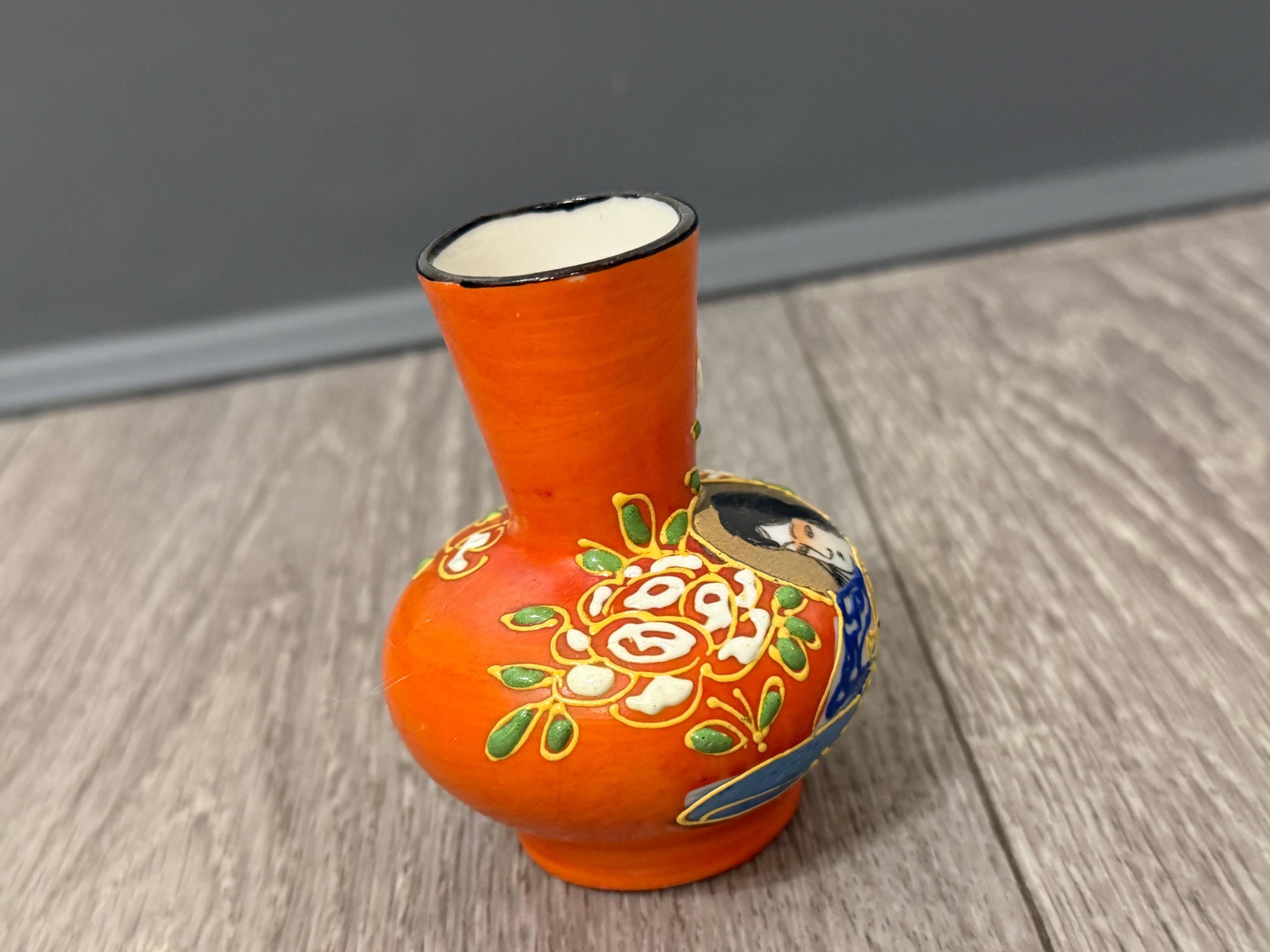 Vintage Japanese Moriage Bud Vase Geisha Girl Hand Painted Orange Miniature
