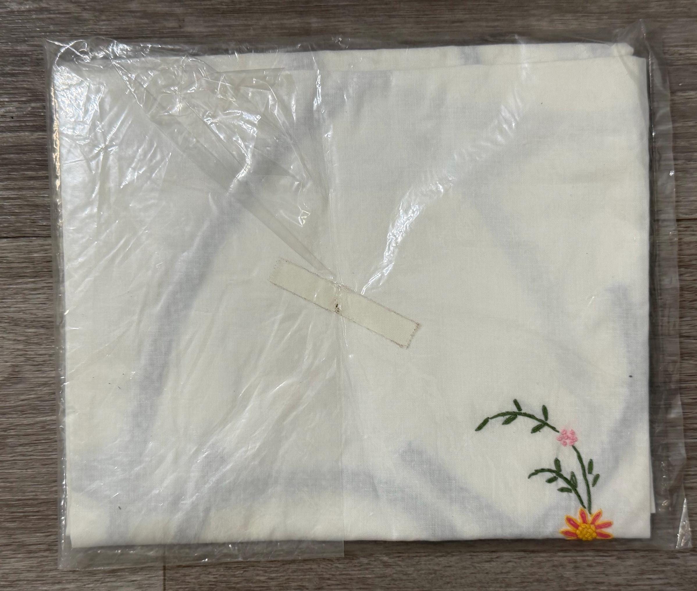 Vintage Handmade Embroidered Teacup Tea Time Apron