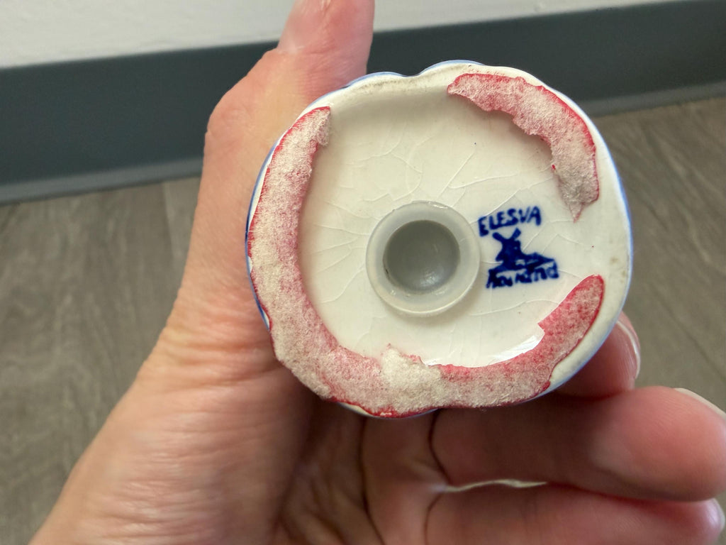 Vintage ELESVA Delft Holland Porcelain Salt and Pepper Shakers