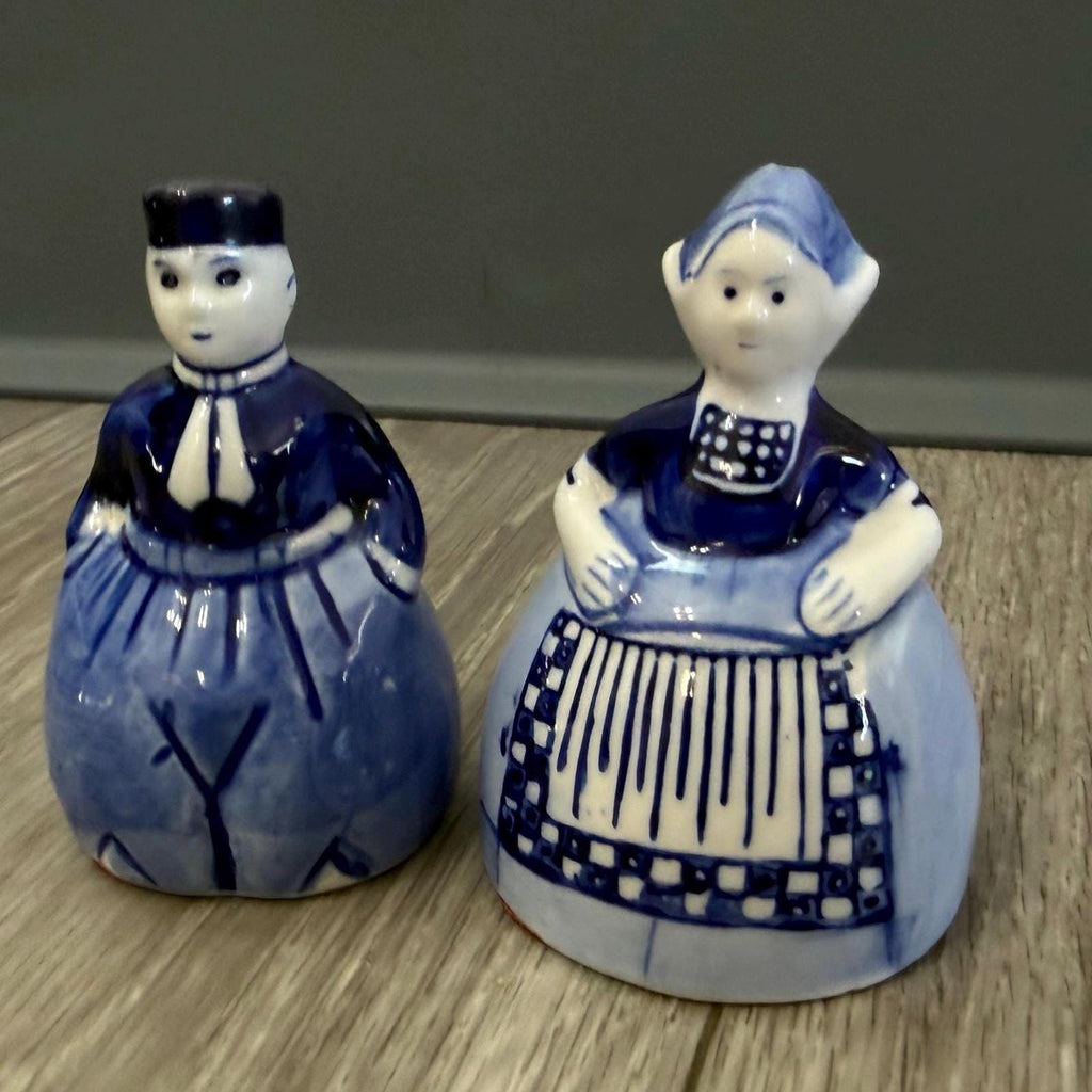 Vintage ELESVA Delft Holland Porcelain Salt and Pepper Shakers